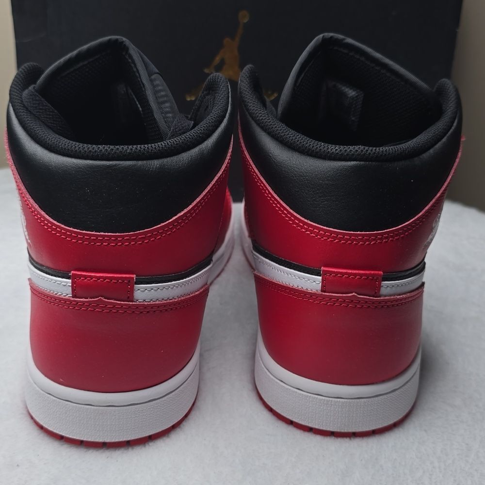 NIB Men's Air Jordan 1 Mid Color: Black/Gym Red/ White Sz 11 - Picture 4 of 13